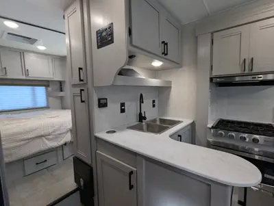 2025 Coachmen Leprechaun 260QB - Ford E-450 photo 20
