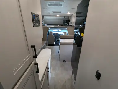 2025 Coachmen Leprechaun 260QB - Ford E-450 photo 27
