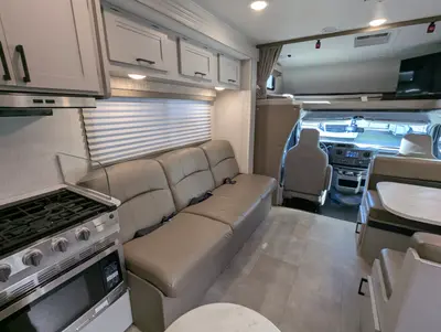 2025 Coachmen Leprechaun 260QB - Ford E-450 photo 29