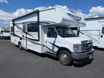 Used 2025 Coachmen Leprechaun 260QB - Ford E-450