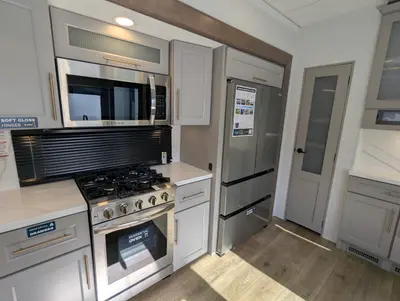 2026 Alliance RV Paradigm 388SP photo 26