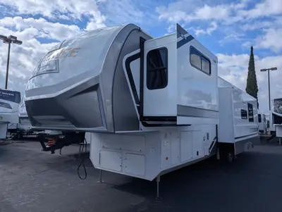 2026 Alliance RV Paradigm 388SP photo 4