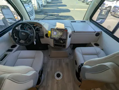 2026 Thor Motor Coach Axis 26.1 photo 10