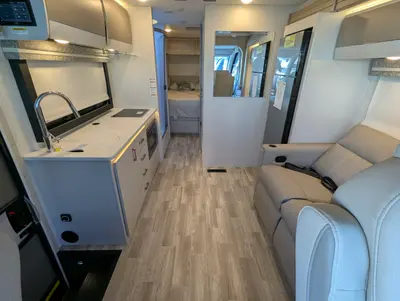 2026 Thor Motor Coach Axis 26.1 photo 13