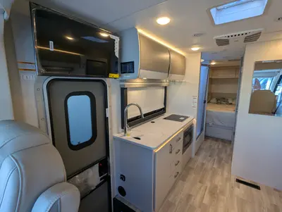 2026 Thor Motor Coach Axis 26.1 photo 15