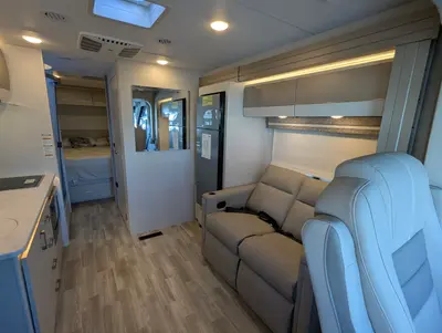 2026 Thor Motor Coach Axis 26.1 photo 11