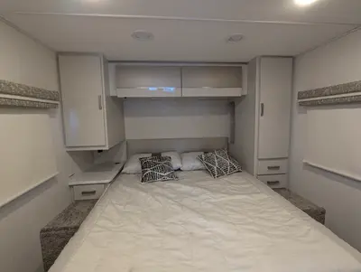2026 Thor Motor Coach Axis 26.1 photo 25