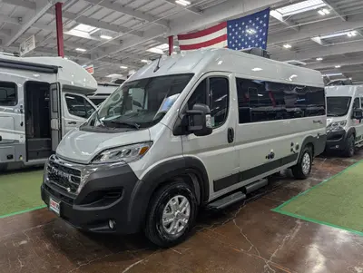 2026 Thor Motor Coach Tellaro 20LS photo 5