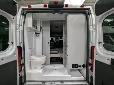 2026 Thor Motor Coach Tellaro 20LS photo 9