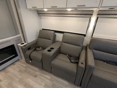 2026 Thor Motor Coach Windsport 36H photo 19