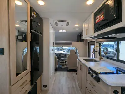 2026 Thor Motor Coach Four Winds photo 37
