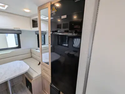 2026 Thor Motor Coach Four Winds photo 31