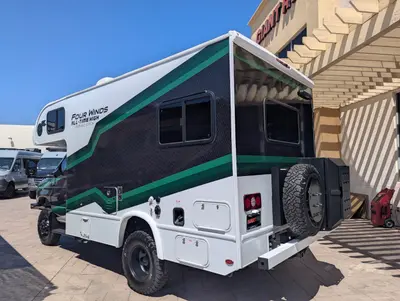 2026 Thor Motor Coach Four Winds photo 13