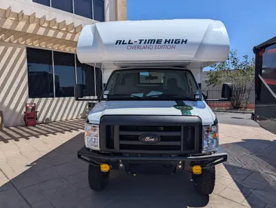 2026 Thor Motor Coach Four Winds photo 5
