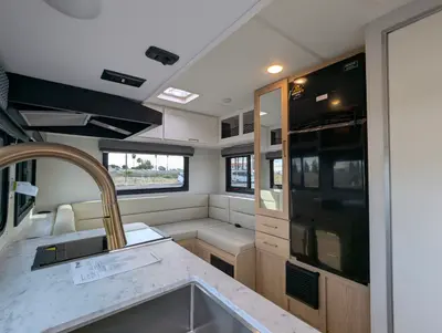 2026 Thor Motor Coach Four Winds 19Z photo 12