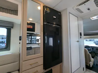 2026 Thor Motor Coach Four Winds photo 39