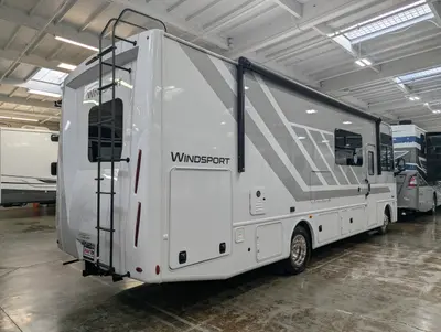 2026 Thor Motor Coach Windsport 29L photo 7