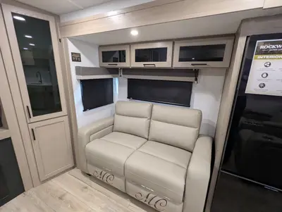 2026 Forest River Rockwood Ultra Lite 2908SRL photo 25