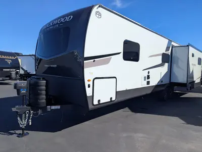 2026 Forest River Rockwood Ultra Lite 2908SRL photo 4