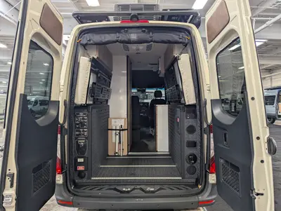 2026 Storyteller Overland CLASSIC MODE XO photo 8