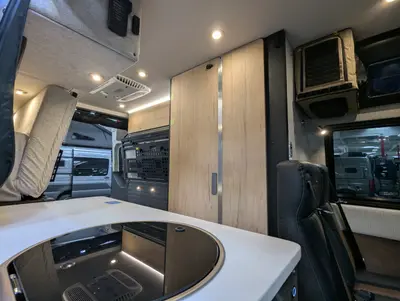 2026 Storyteller Overland CLASSIC MODE XO photo 15