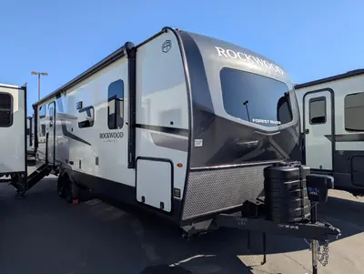 New 2026 Forest River Rockwood Ultra Lite 2706BH