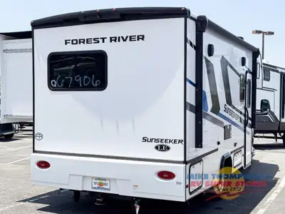 2026 Forest River RV Sunseeker LE photo 5