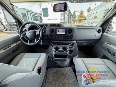 2026 Forest River RV Sunseeker LE photo 6