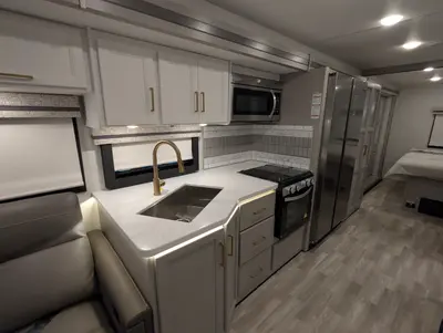 2026 Thor Motor Coach Windsport 35R photo 18