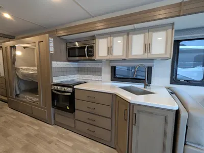 2026 Thor Motor Coach Windsport 35J photo 21