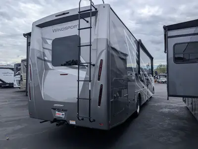 2026 Thor Motor Coach Windsport 35J photo 7