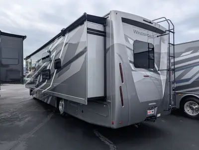 2026 Thor Motor Coach Windsport 35J photo 6