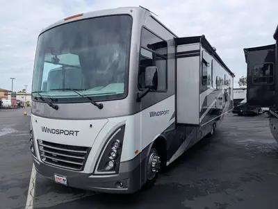 2026 Thor Motor Coach Windsport 35J photo 5