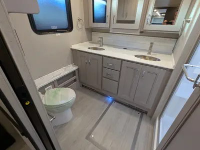 2026 Thor Motor Coach Aria 3901 photo 32