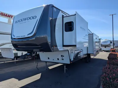 2026 Forest River Rockwood Signature R361RLS photo 8