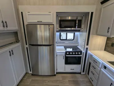 2024 Genesis Supreme RV MGM MCK photo 21