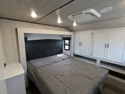 2024 Genesis Supreme RV MGM MCK photo 10