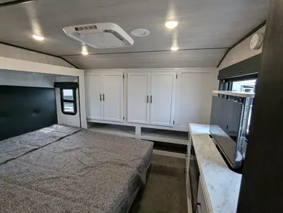2024 Genesis Supreme RV MGM MCK photo 11