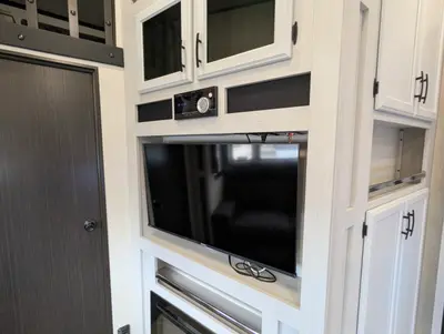 2024 Genesis Supreme RV MGM MCK photo 29