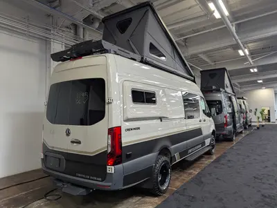 2026 Storyteller Overland Crew Mode XL photo 8