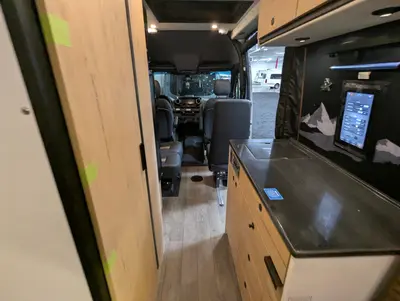 2026 Storyteller Overland Crew Mode XL photo 26