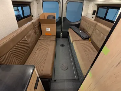2026 Storyteller Overland Crew Mode XL photo 22