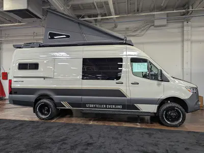 2026 Storyteller Overland Crew Mode XL photo 9