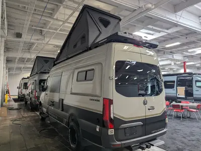 2026 Storyteller Overland Crew Mode XL photo 6
