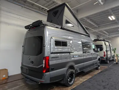 2026 Storyteller Overland Crew Mode XL photo 8