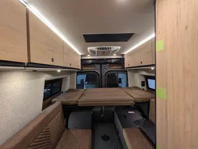 2026 Storyteller Overland Crew Mode XL photo 21