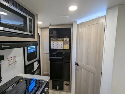 2026 Forest River Rockwood Mini Lite 2109S photo 25