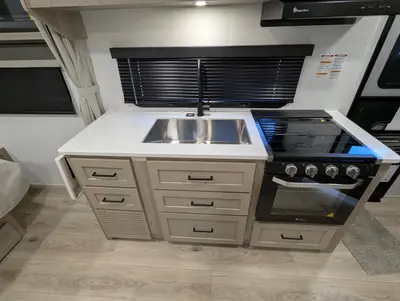 2026 Forest River Rockwood Mini Lite 2109S photo 17