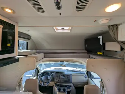 2026 Thor Motor Coach Four Winds 19X photo 9