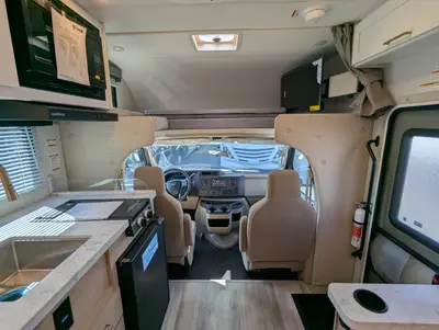 2026 Thor Motor Coach Four Winds 19X photo 19